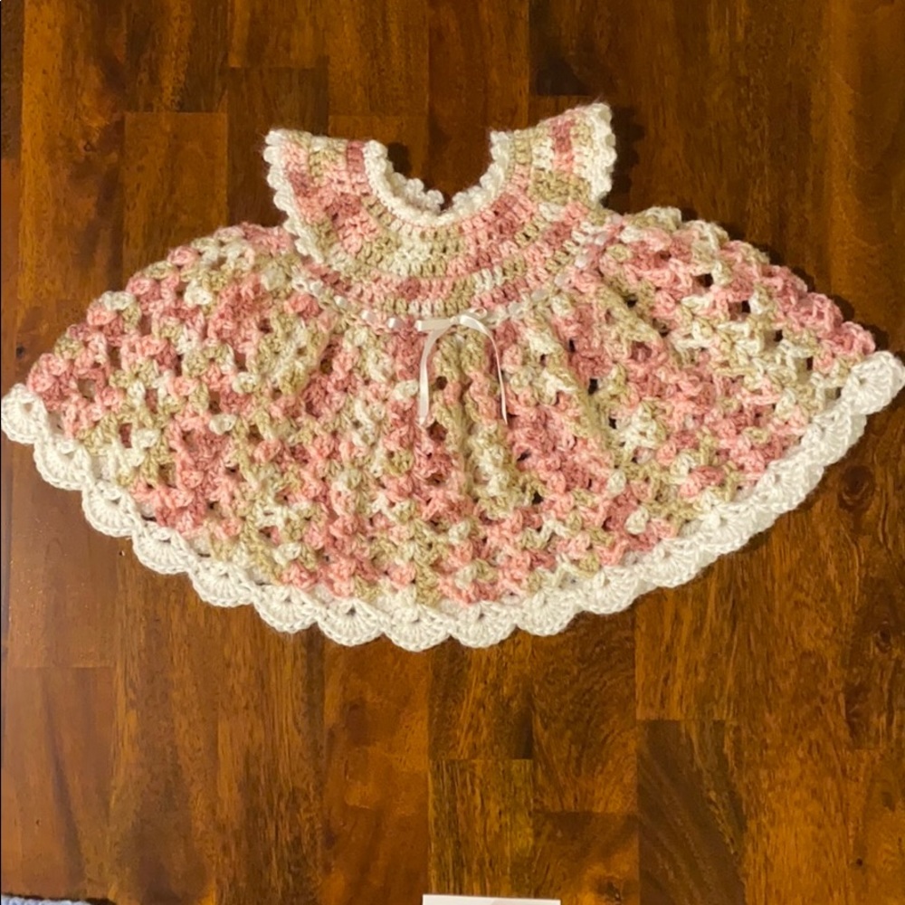 New 0 to 6 month baby dress. Handmade! - Picture 7 of 8